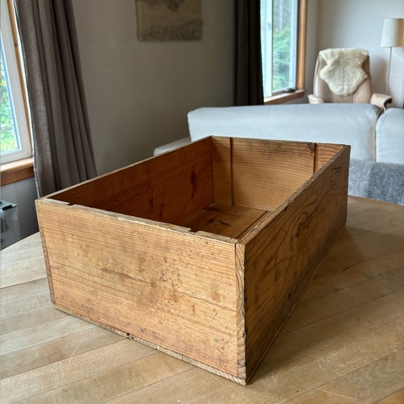 Vintage French Wine Crate - Picture 7 of 11